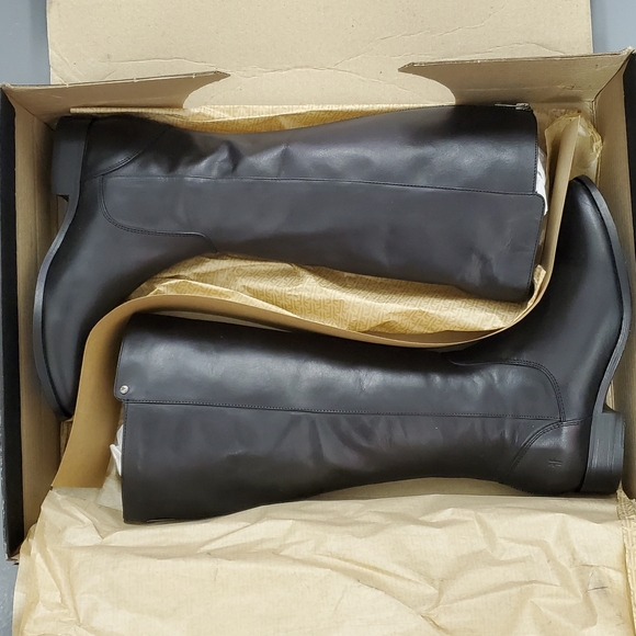 NEW Frye Stud Back Zip Boots - Picture 10 of 13